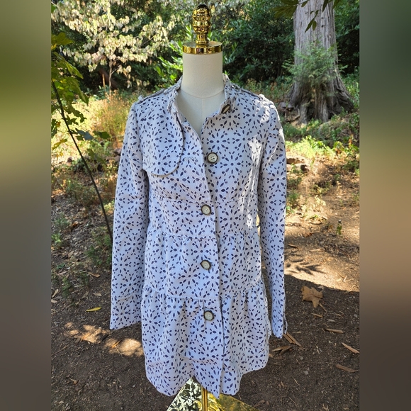 elevenses Jackets & Blazers - Anthropologie Elevenses White and Blue Patterned Trench Coat Size 0
